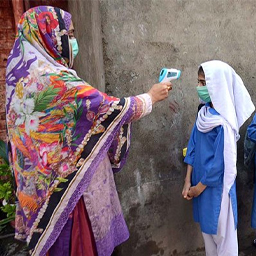 کے پی میں اسکولوں کے اوقاتِ کار معمول پر واپس آ گئے
